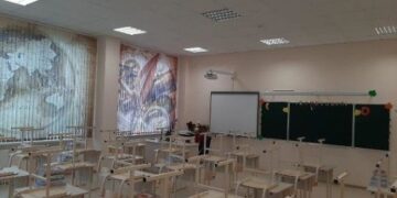 Дети повыпрыгивали из окон российской школы из-за сигнализации и кричавшего о «теракте» ученика