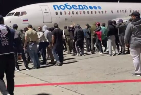 «Евреям вход запрещен»: антисемитские митинги охватили Северный Кавказ