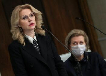 Голикова заявила, что сбежавшие из РФ артисты еще одумаются и вернутся