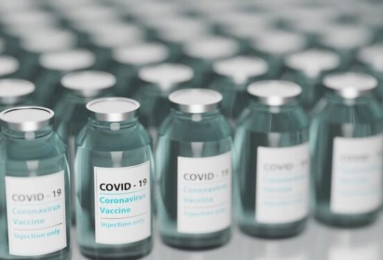 «„Спутник V“ больше не защищает от ковида»: Гинцбург признал неэффективность российской вакцины