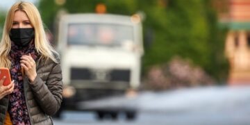 Вирусолог предупредил о надвигающейся на Россию тридемии