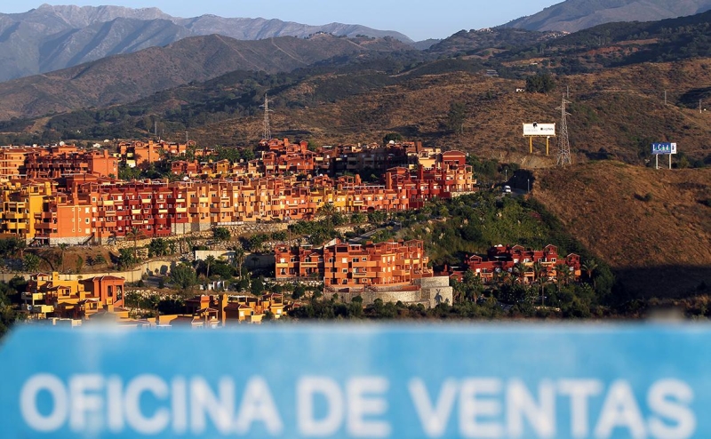 
                    Как россияне поставили десятилетний рекорд по сделкам с жильем в Испании

                