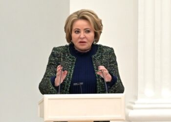 Матвиенко призвала депутатов и чиновников отказаться от «плохих» иностранных слов