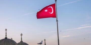 МВД: Около 68 тыс. россиян получили ВНЖ или паспорта других стран в 2023 году