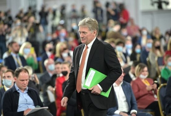 Песков заявил, что российские солдаты в зоне СВО сражаются и за русский язык