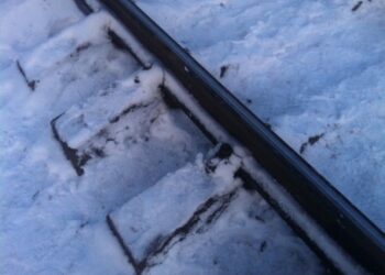 Поезд и тепловоз столкнулись лоб в лоб в Ульяновской области, 25 человек пострадали (видео)