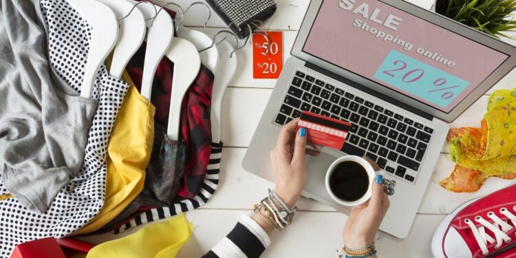 Промокоды для экономии при покупке одежды: все, что нужно знать
