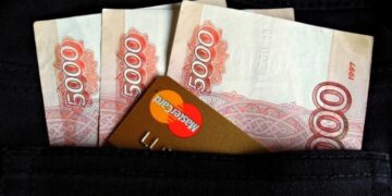 Составлен рейтинг регионов России по уровню зарплат