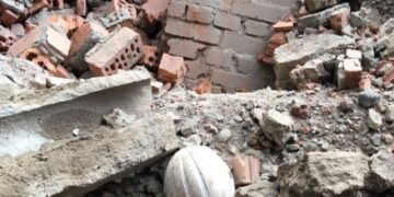 В Астрахани частично обрушился пятиэтажный дом