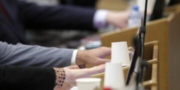 В России собираются отменить комиссию при оплате услуг ЖКХ