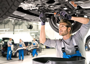Важность послегарантийного технического обслуживания для поддержания работоспособности автомобиля