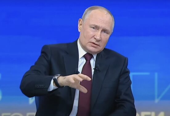 Путин извинился за ситуацию с яйцами в стране