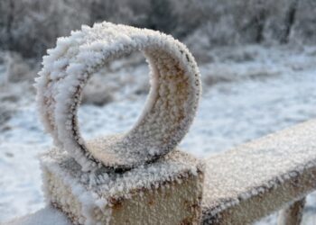 Российские регионы сковали сильнейшие морозы