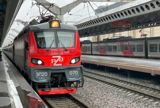 В России пассажиров могут начать пускать в поезда по QR-коду