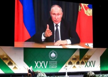 Жизнь в городах и искусственный интеллект: будут ли россияне рожать по семь-восемь детей?