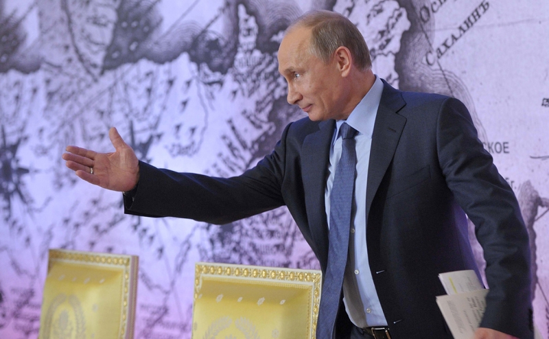 
                    Путин снял ограничения с международных акционеров «Полюса» и «ФосАгро»

                
