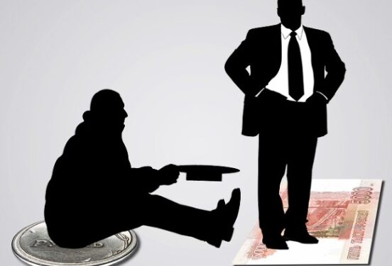 Росстат оценил разрыв между богатыми и бедными россиянами