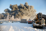 В Петербурге сгорел крупный склад Wildberries, ущерб оценивают в 10 млрд рублей 