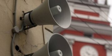 Воздушная тревога объявлена в Севастополе — сбиты дрон, ракеты, работает ПВО