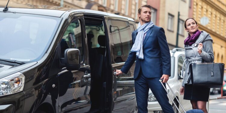 Заказ трансфера на железнодорожный вокзал: комфортный транспорт для путешествия