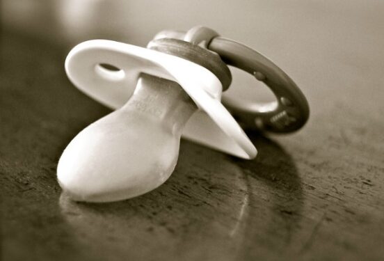 «Боялась сказать родителям»: жительница Новосибирске родила и выбросила ребенка в мусорный бак