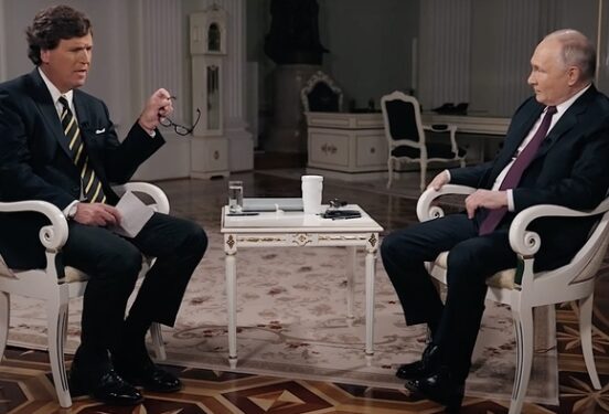 Кремль опубликовал русскоязычную версию интервью Путина Карлсону