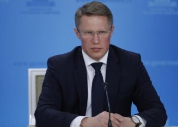 Мурашко заявил, что отечественные лекарства смогут заменить зарубежные