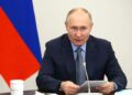 Путин поручил не допускать чрезмерного роста цен на авиабилеты в России