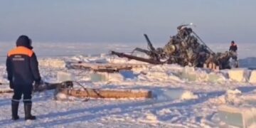 Тела членов экипажа разбившегося вертолета МЧС искали неделю — всех нашли на дне Онежского озера