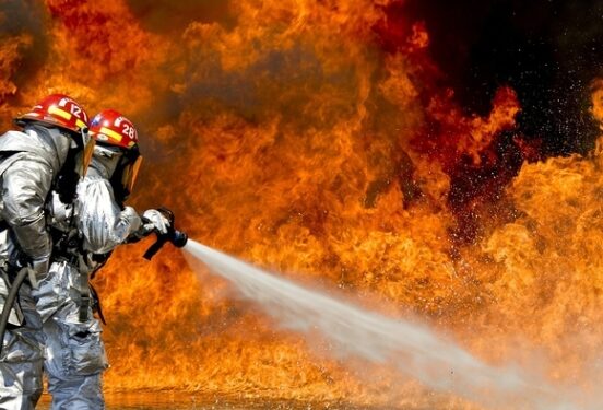 Украинский дрон атаковал Курскую область: горит нефтебаза