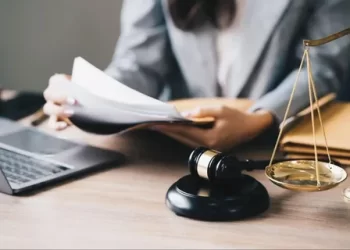 В каких случаях следует передать взыскание долгов в агентство