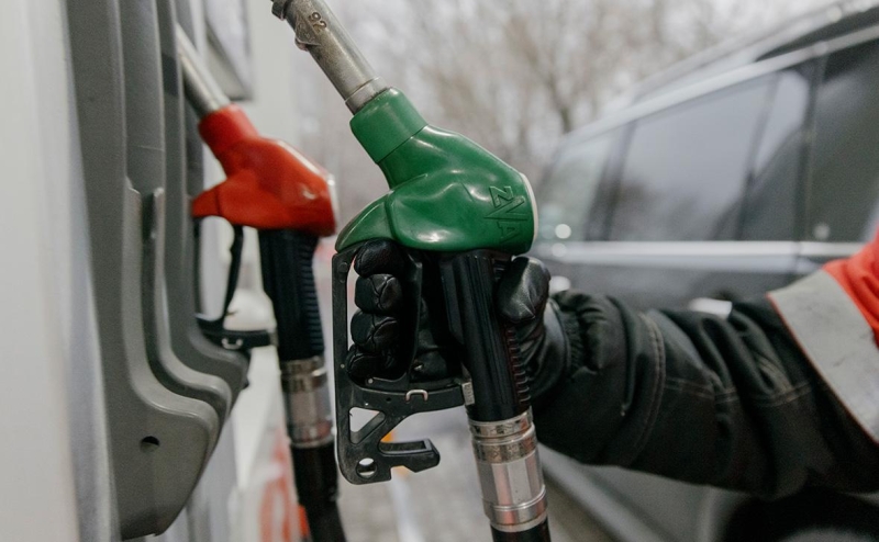 
                    В Казахстане предложили повысить цены на топливо для иностранцев

                