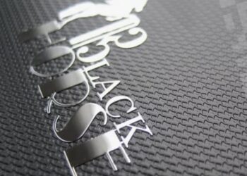 Металлостикеры с логотипом: эффектное решение для брендирования продукции