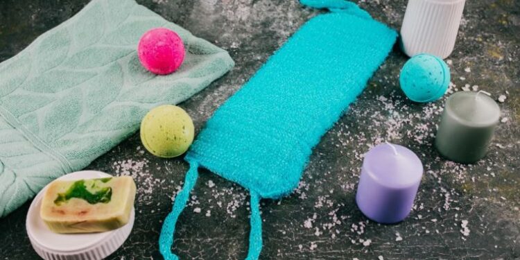 Виды мочалок для тела: натуральные и синтетические, их особенности и применение