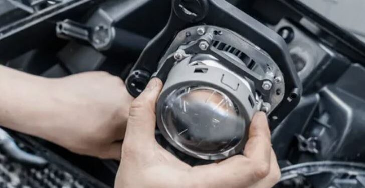 Когда необходима замена штатных линз фар