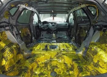 Шумоизоляция автомобиля в детейлинг-центре: преимущества и виды работ