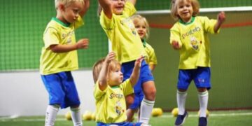 Футбол для детей 3–4 лет: почему это важно и как правильно развивать навыки юных спортсменов
