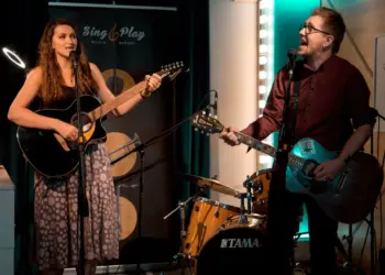 Почему стоит выбрать именно школу игры на гитаре