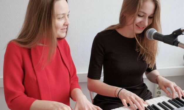 Профессиональное обучение вокалу для новичков и профессионалов в школе SOLO