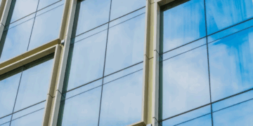 Алюминиевое фасадное остекление: современные решения для вашего здания