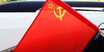 Изготовление флагов: от корпоративных праздников до спортивных событий