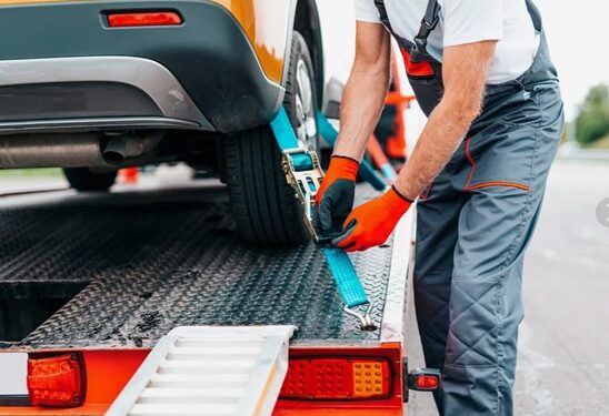 Почему услуги эвакуатора незаменимы для автовладельцев