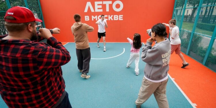 Бокс, симрейсинг, скалодром: как Москва популяризирует активный образ жизни