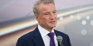 Греф доложил Путину об итогах работы Сбербанка