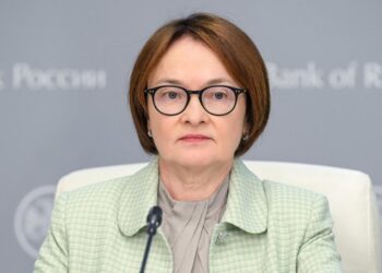 Набиуллина пояснила, стоит ли деньги с вкладов пускать на покупку