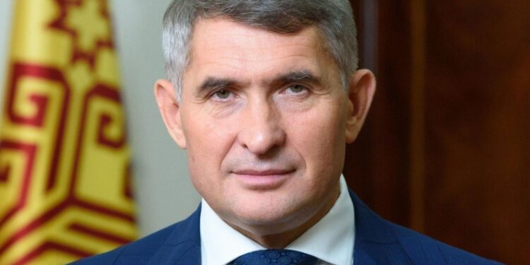 Николаев подал документы для регистрации кандидатом на выборах в Чувашии