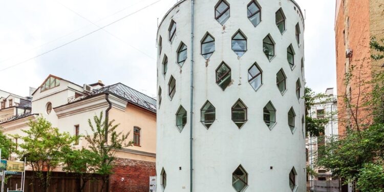 Последний советский особняк и совсем другие дома: шедевры эпохи