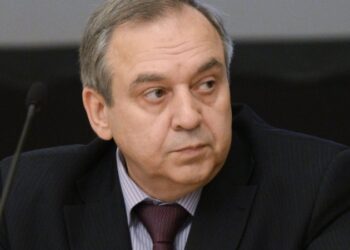 Путин наградил постпреда Крыма орденом «За доблестный труд»