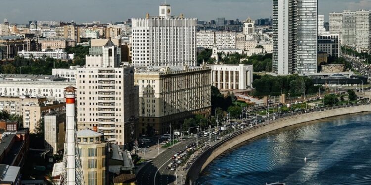 Россия сохранила четвертое место среди крупнейших экономик мира