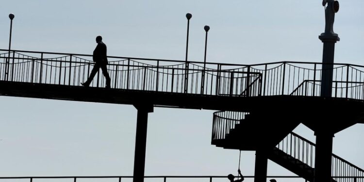 Россиян предупредили о росте сокращений в 2025 году